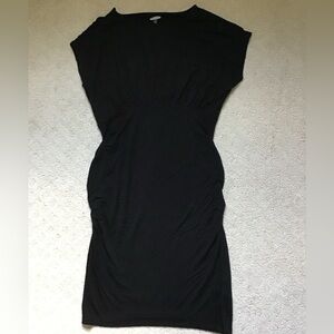 Old navy maternity small black short sleeve fitted dress
